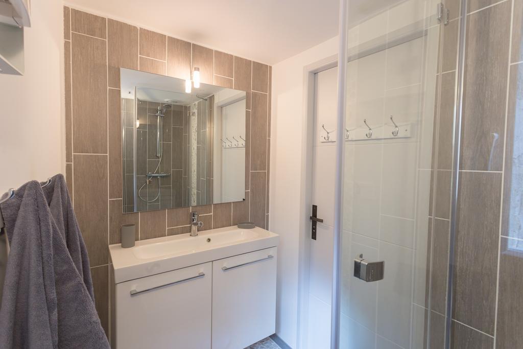 Grand Studio Republique Appartement LʼIsle-sur-la-Sorgue Buitenkant foto